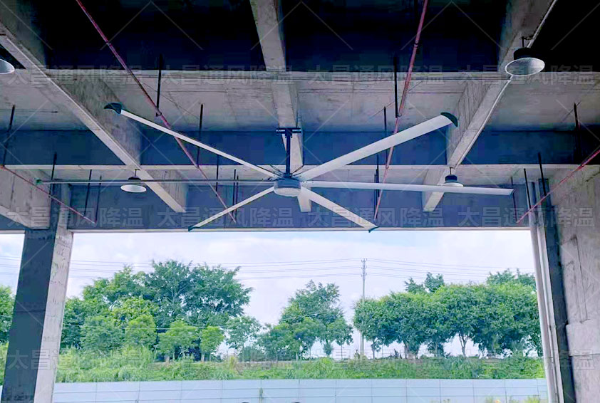 大型工業(yè)風(fēng)扇在廠房車(chē)間的作用、多到你想不到